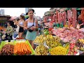 Cambodian street food at Phnom Penh Market - Delicious Plenty Khmer food, Fruit, beef, Pork & More