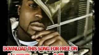 Watch Young Buck Thug In The Club video