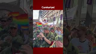 İsveç Ordusu, Lgbt Hakları Için Destek Yürüyüşü Gerçekleştirdi