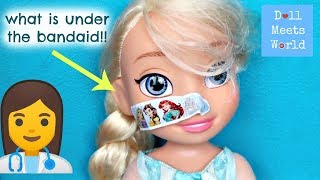 Elsa Needs A Bandaid! Anna and Elsa Videos - Toy Doctor
