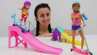 Barbie oyunları. Chelsea ve Sevcan kaykaycı Stecie ile tanışıyorlar