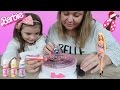 Barbie gira y diseña, diseñando ropa para barbie con mi madre + SORTEO
