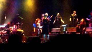 Watch Erykah Badu Penitentiary Blues video