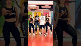 Baila El Mactown Shuffle Energía Y Diversión Al Ritmo De Keep On Steppin.