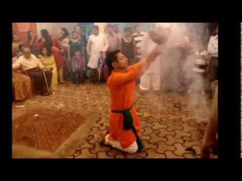 Dhunuchi Naach (traditional Durga Puja dance) by Dibyajyoti...