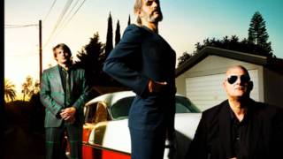 Watch Triggerfinger On My Knees video