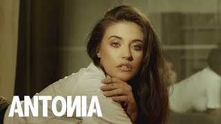 Клип Antonia - Hotel Lounge