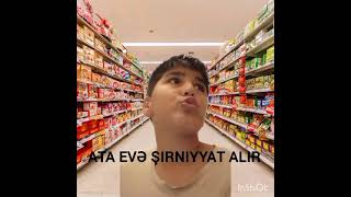 Povata Evə Şirniyyat Alır