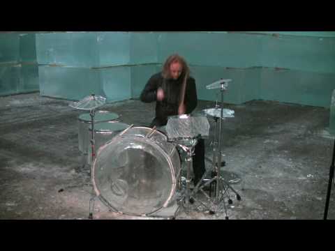 Hellacopters drummer trashes ice drum set - Part 1/2