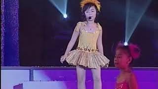 E Clip0264 Xuan Mai Love Makes The World Go Round