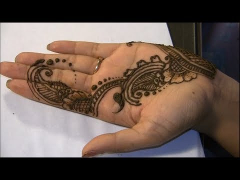 How to Make Henna Mehendi Design : Easy Design for Palm