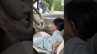 Anak Kecil Bawa Mobil Sendiri