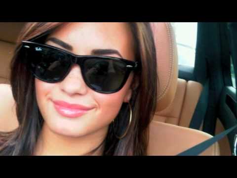 demi lovato hair 2011. Demi Lovato has brown hair!