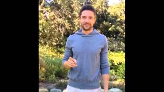 Topher Grace: The ALS Ice Bucket Challenge Topher Grace: The ALS Ice Bucket Challenge
