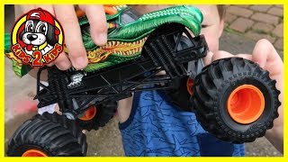 Hot Wheels Monster Jam Toy Trucks Playing and Racing - How To Fix A Broken Monst