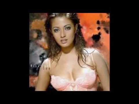 Munmun Sen and Her Hot Daughter Riya Sen Show