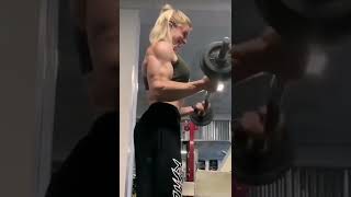 Giantess Fbb Muscle Girl Fbb Biceps Workout Female Fitness Motivation