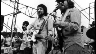 Watch Waylon Jennings Sittin On The Dock Of The Bay video