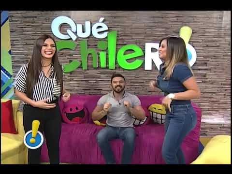 VÃctor Urrutia Besa a Sandy Mendez y Gaby Asturias