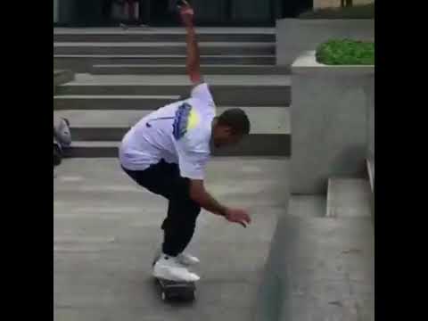 When @younessamrani's at a spot too long 😂 📹: @maico_wie | Shralpin Skateboarding