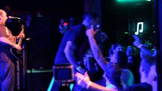 Watch 100 Demons Never Surrender No Desit Virtus video