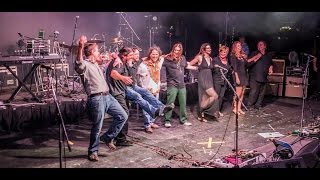 The Dark Side Of The Wall - Meet The Band