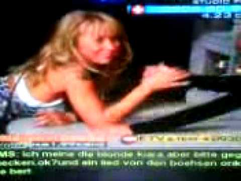 Why ? Britney Spears - Do Somethin'[Commercial] Britney Spears - Do