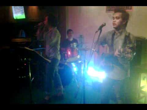 2 พ ค 2555 เอก สุระเชษฐ์ Akera live In ร้านราชเทวี Bar & Seafood thumb