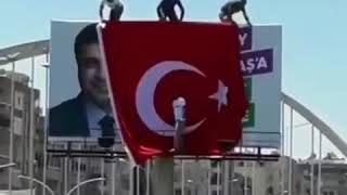 İşte Bunlar Osmanli Torunlari Hdp Tabelasına Türk Bayrağı Astılar Helal Olsun