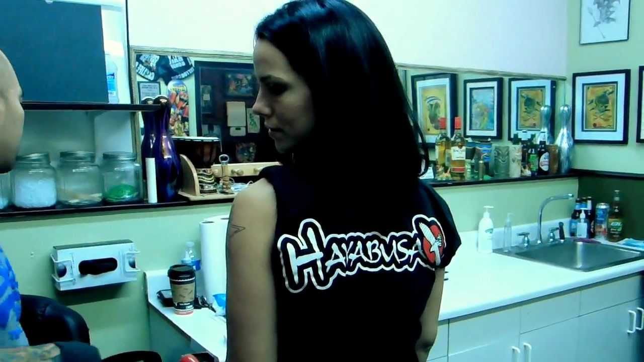 christina leora visits pussykat tattoo parlor las vegas christina leora visits pussykat tattoo parlor las vegas