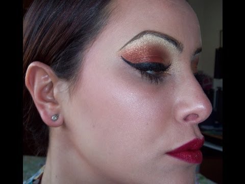 Bottom Lash Mascara on Near The Lower Lashes   Constance Carroll Natural Lash Mascara  To