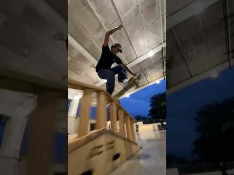 Skating in Hawaii with oc ramps ‼️ #skateclipsdaily #skateboarding #miniramp #skate #skateramp
