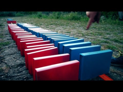 Hot Wheels | PISTA DOMINO Track Builder System Hot Wheels|Hot Wheels|PISTADOMINO Track Builder System. Hemos construido unaHot Wheels|Hot Wheels|PISTADOMINO Track Builder System. Hemos construido unapistade carreras donde el que primero llegue hara ...