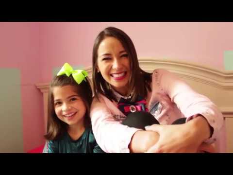 Aida Estrada y Valeria disfrutan de sus tardes jugando acompaรฑadas de sus Galletas Cremas Pozuelo