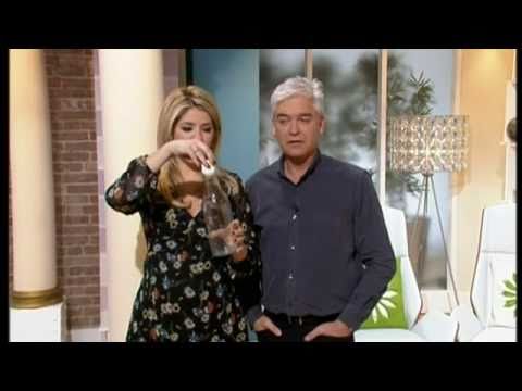Holly forgets what show she is presenting and calls sprouts spuds & more - This Morning 31/1/11 Holly forgets what show she is presenting and calls sprouts spuds & more - This Morning 31/1/11