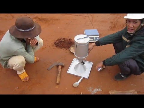 Thí nghiệm rót cát kiểm tra độ chặt đất đắp hiện trường