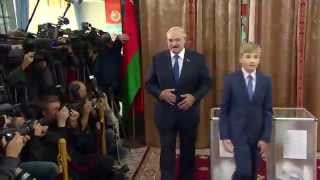 Александр Лукашенко голосует на президентских выборах 11.10.2015