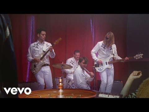 The Vaccines - 20/20 (Official Video)
