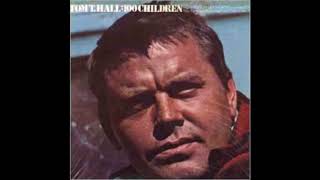 Watch Tom T Hall I Want To See The Parade video