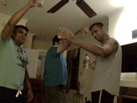 Drunk UFG - Abhi Zinda Hu to pee lene do