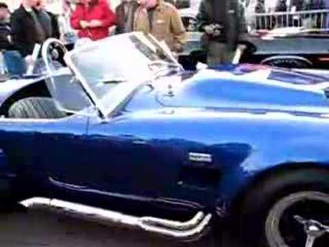  This is the 550000000 427 Cobra owned by Carroll Shelby