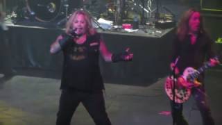 Watch Vince Neil Looks That Kill video