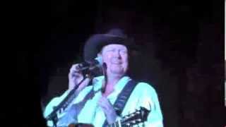 Watch Tracy Lawrence Cecils Palace video