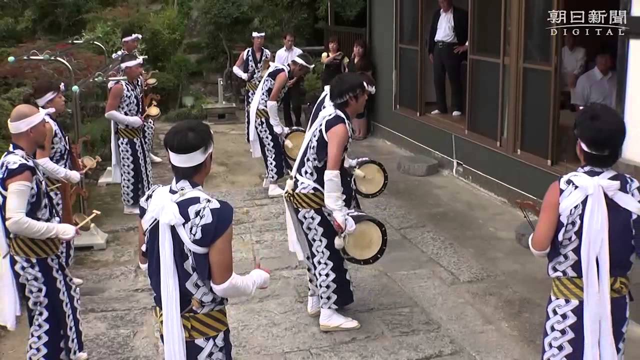 新盆の家回る、じゃんがら念仏踊り 福島・いわき