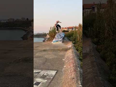 ROLLER SURFER IN BIARRITZ #SHORTS