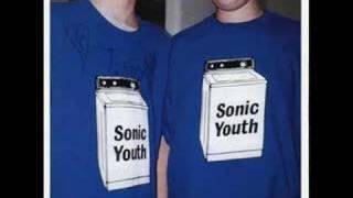 Watch Sonic Youth No Queen Blues video