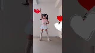 Dancing Asian Teen アイドル - Yoasobi