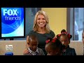 The McGhee sextuplets crash the Curvy Couch The McGhee sextuplets crash the Curvy Couch