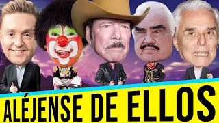 Famosos Viejos Mano Larga