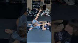 Best Triangle Choke Set Up Mary Barron Caught With Beautiful Triangle.